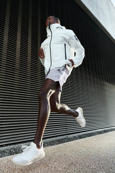 running jacket, running shorts, athletic sneakers, sports jacket, running shoes, training shorts, fitness apparel, brand awareness, new arrival, lifestyle, energetic, fresh, neutral